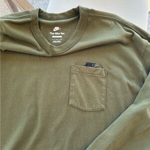 Nike Men's Long Sleeve Tee in Olive